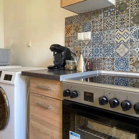 Appartamento Soho Vivid 55Sqm Apt In Atene Esterno foto