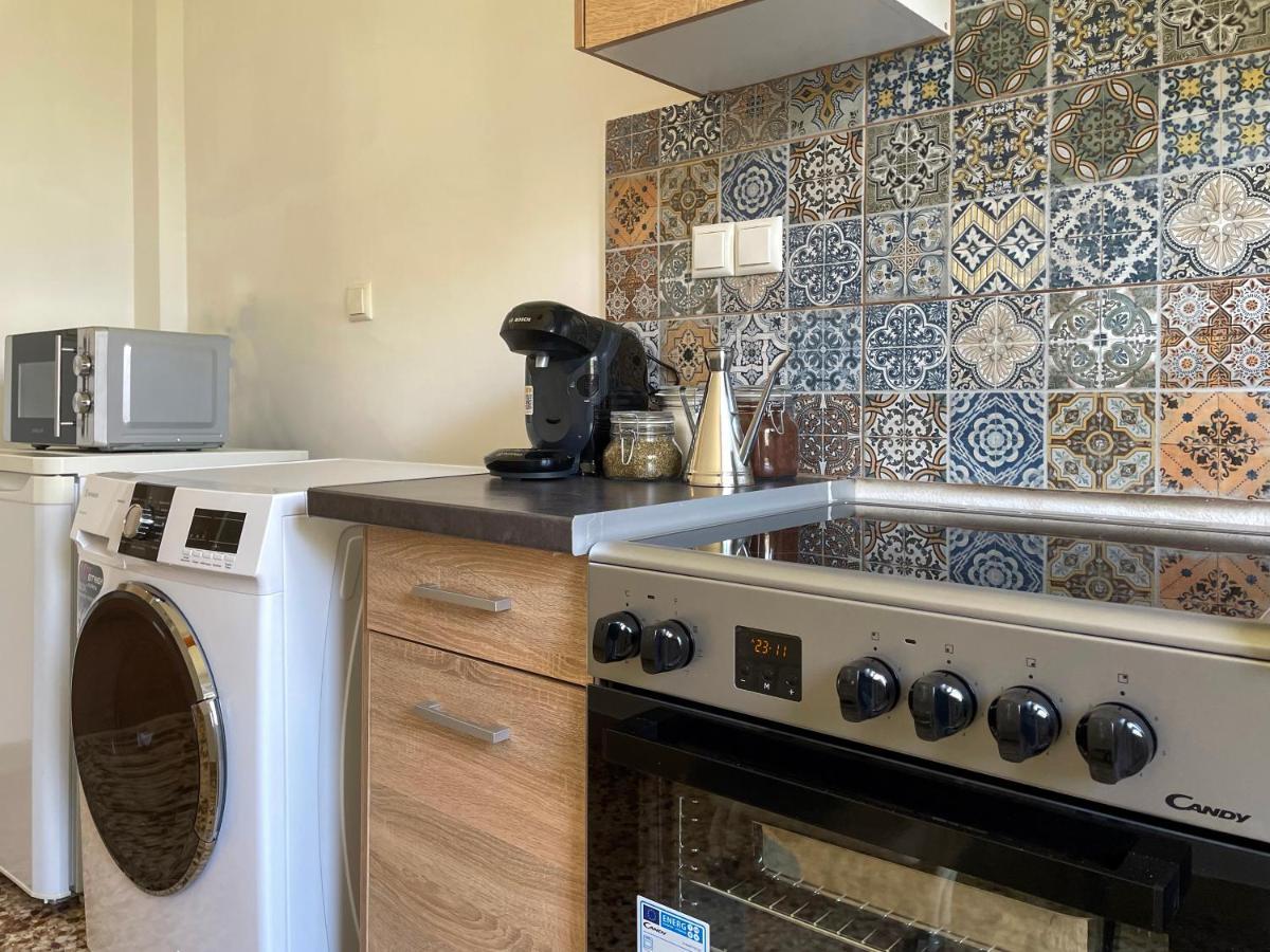 Appartamento Soho Vivid 55Sqm Apt In Atene Esterno foto